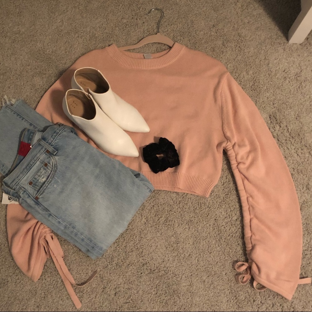 Blush pink cropped sweater